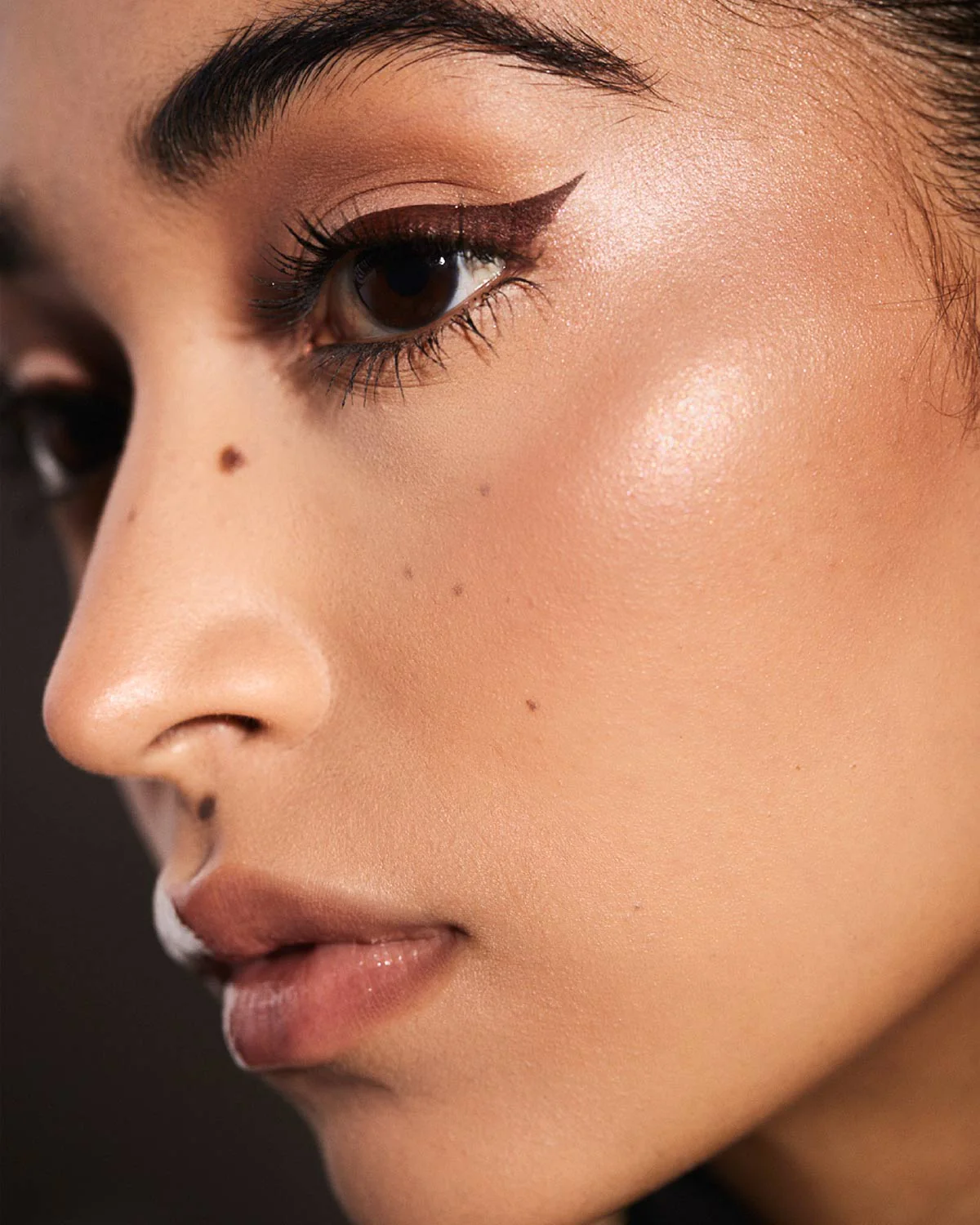 Flyliner Longwear Liquid Eyeliner — In Big Truffle - Image 5