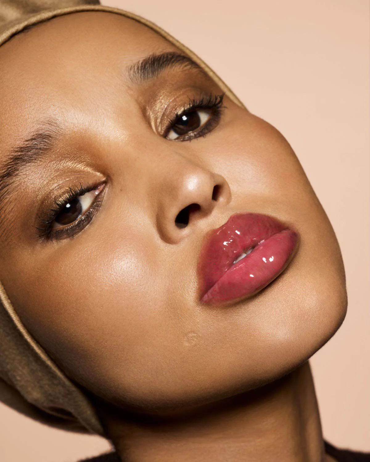 Gloss Bomb Heat Universal Lip Luminizer + Plumper — Hot Cherry - Image 4