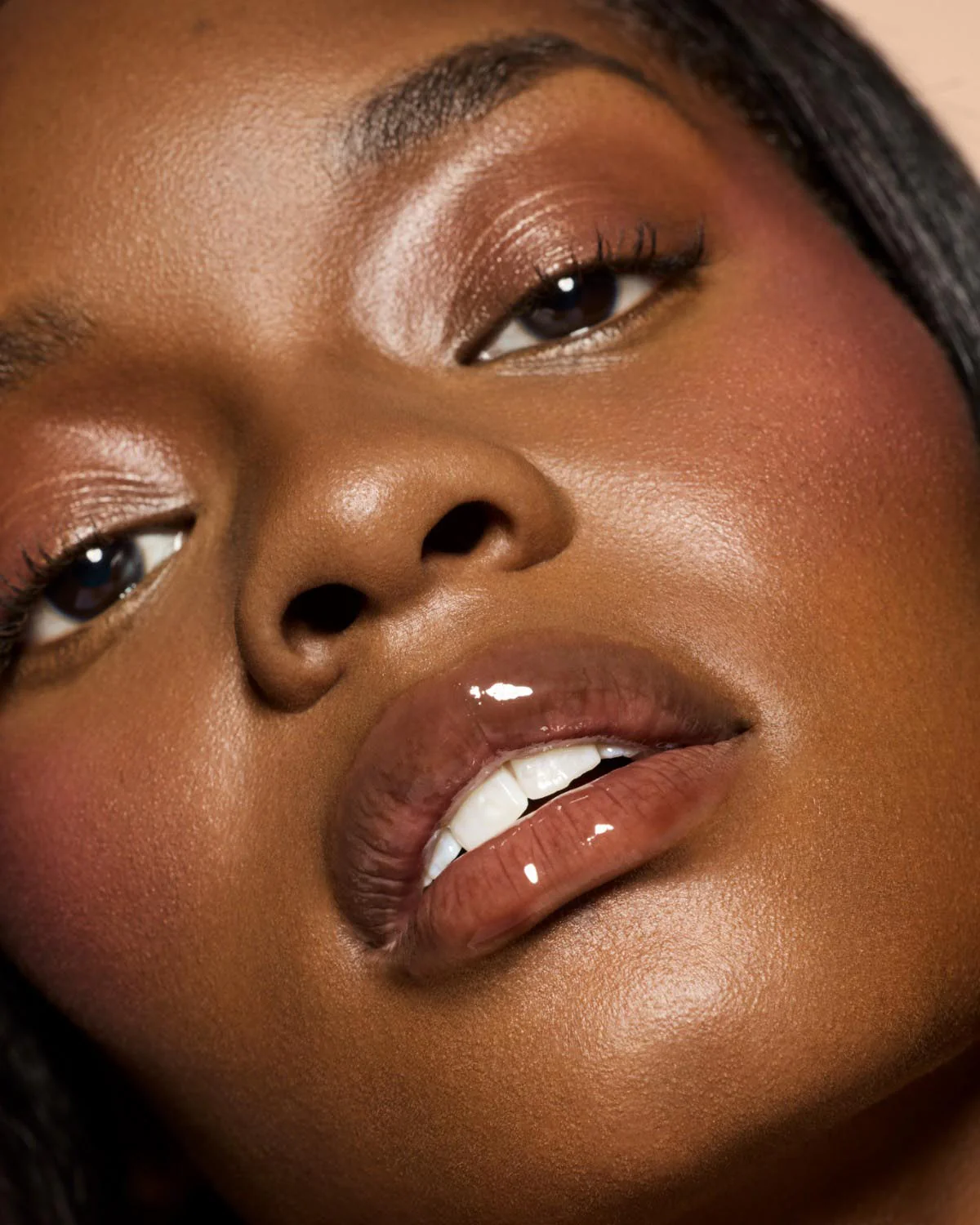 Gloss Bomb Heat Universal Lip Luminizer + Plumper — Hot Chocolit Heat - Image 3