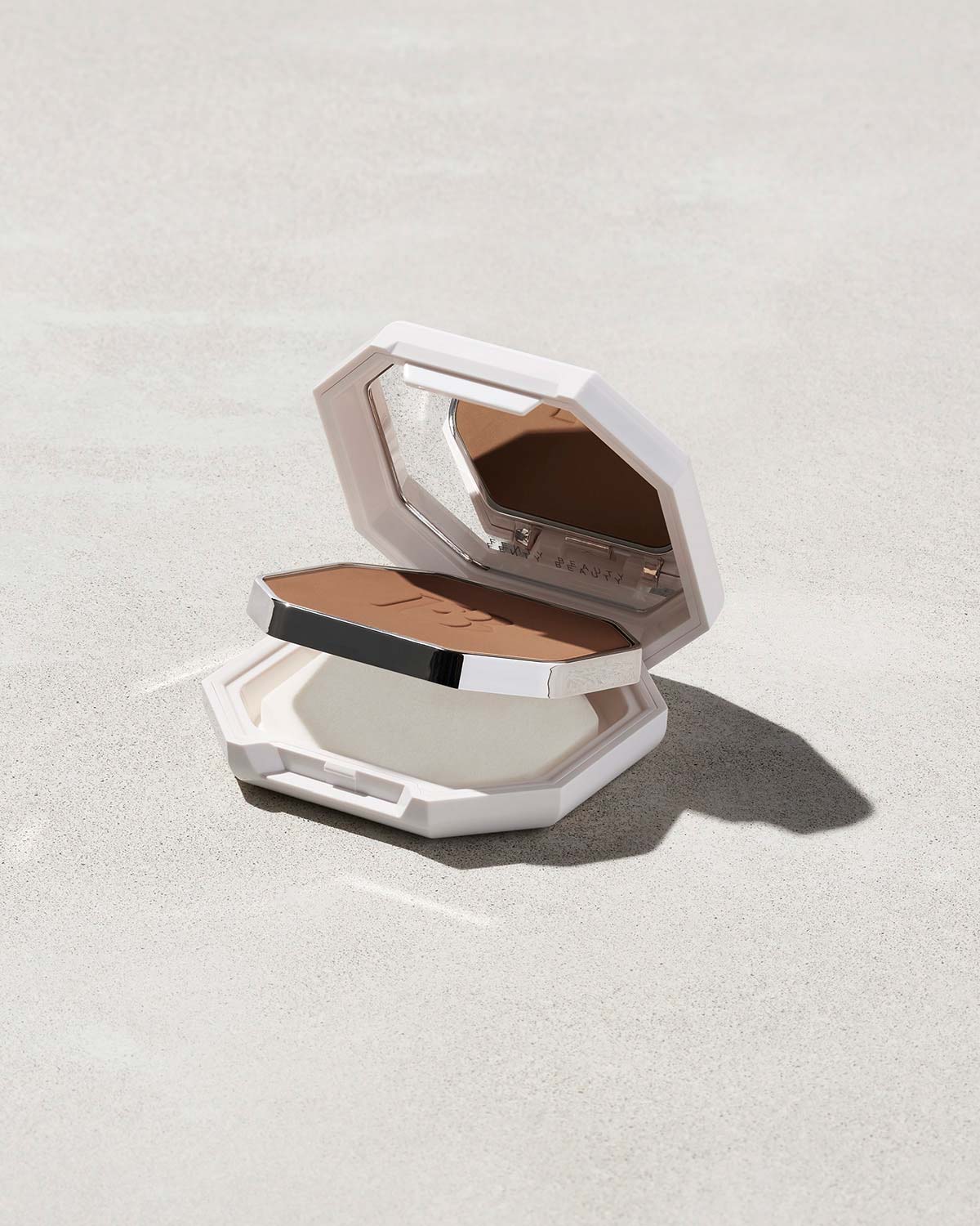 Pro Filt'r Soft Matte Powder Foundation — #110 - Image 4