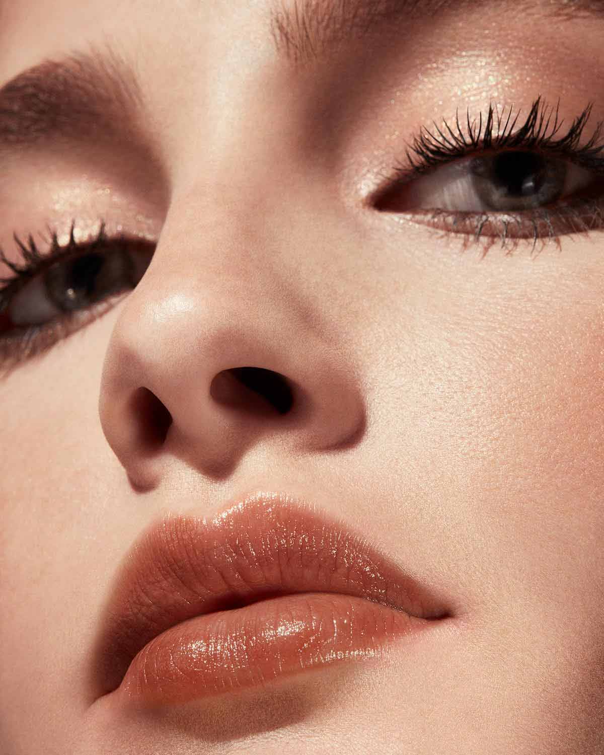 Slip Shine Sheer Shiny Lipstick — Bubble Rum - Image 4