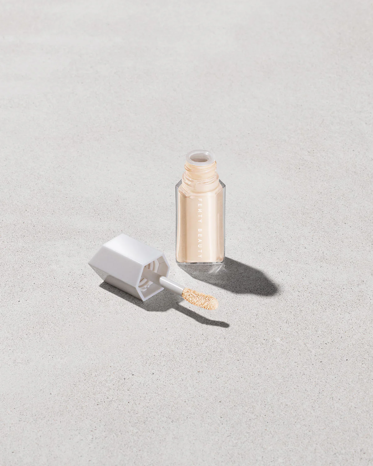 We're Even Mini Hydrating Longwear Concealer — 120N