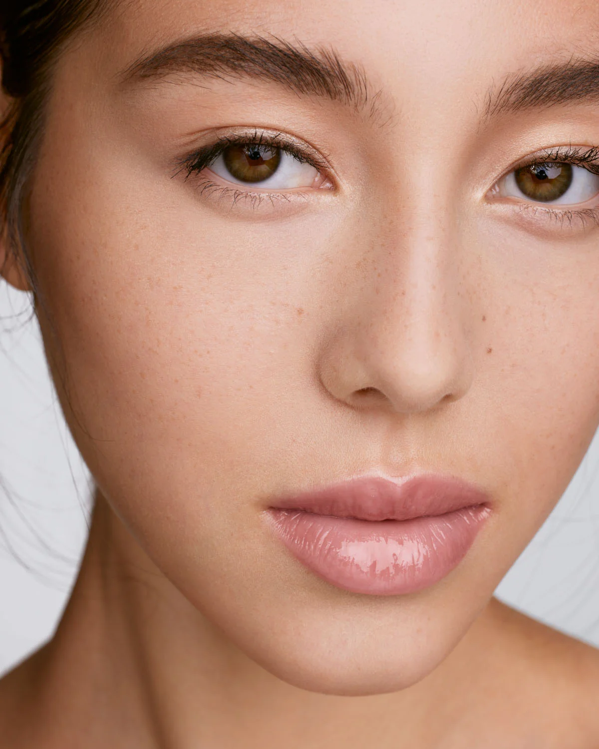 We're Even Mini Hydrating Longwear Concealer — 140N - Image 3