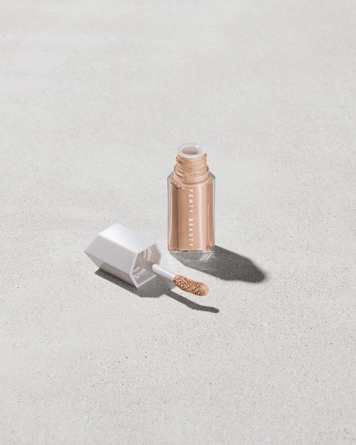 We're Even Mini Hydrating Longwear Concealer — 280C