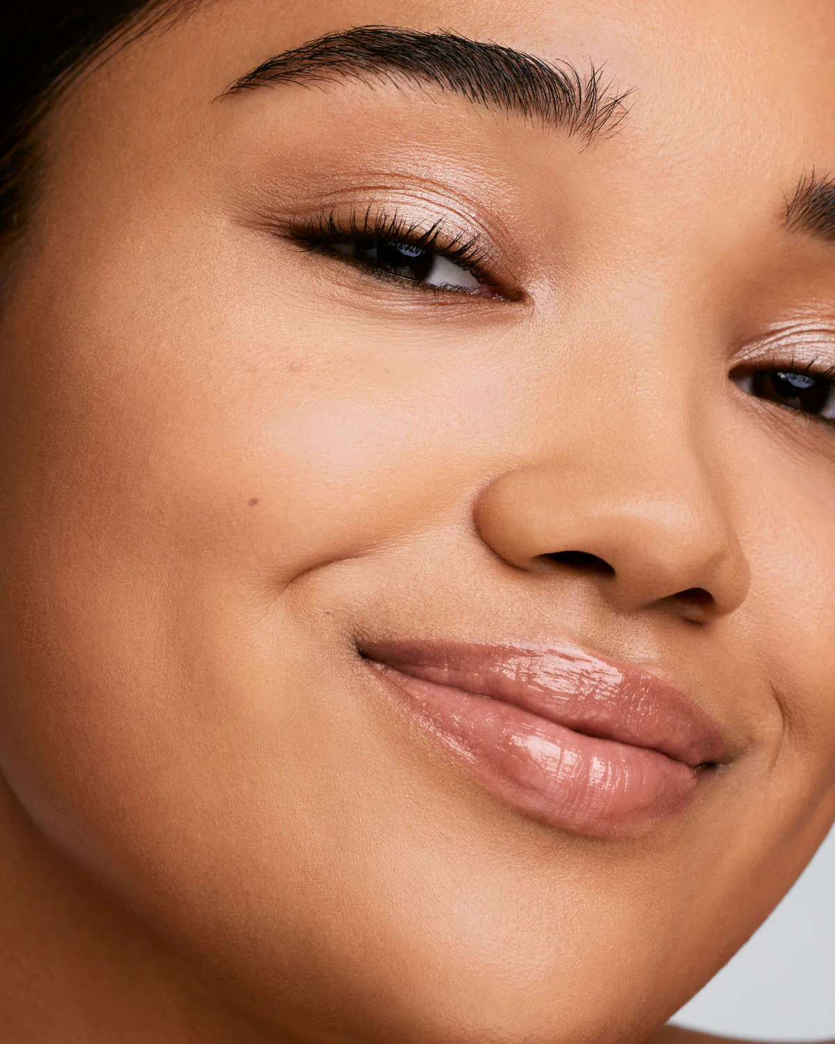We're Even Mini Hydrating Longwear Concealer — 295W - Image 3