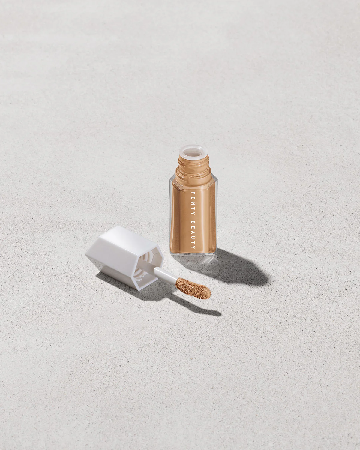 We're Even Mini Hydrating Longwear Concealer — 300N