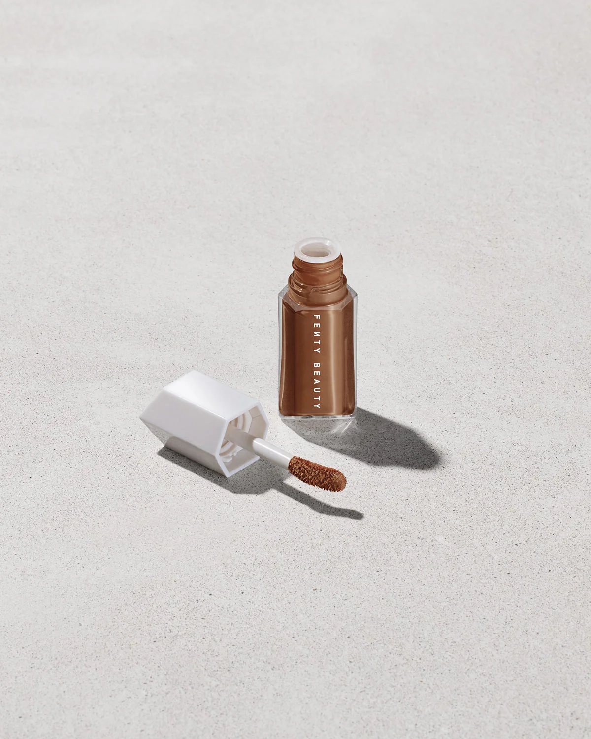 We're Even Mini Hydrating Longwear Concealer — 450N